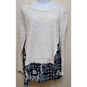 Blue White Popcorn Knit Layer Look Top Medium Lightweight Flowy Soft Round Neck